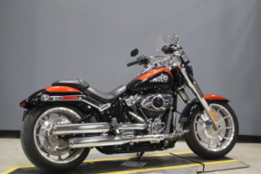 2025 Harley-Davidson® Fat Boy® FLFB thumb 2