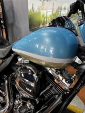 2014 Harley-Davidson® Electra Glide® Ultra Limited WHSKY/V BLK W/ PINSTRIPE thumb 3