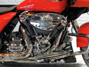 2026 Harley-Davidson® Road Glide® Blood Orange Chrome Trim thumb 1