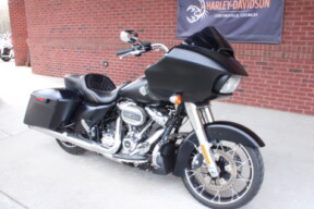 2022 Harley-Davidson® Road Glide® Special Black Denim thumb 2