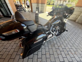 FLHTCU 2014 Electra Glide® Ultra Classic® thumb 2