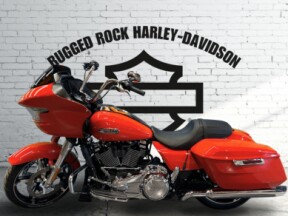 2026 Harley-Davidson® Road Glide® Blood Orange Chrome Trim thumb 3