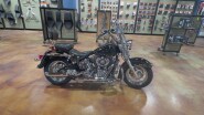 Harley-Davidson® Heritage Softail® Classic 2015 FLSTC BLACK W/ PINSTRIPE