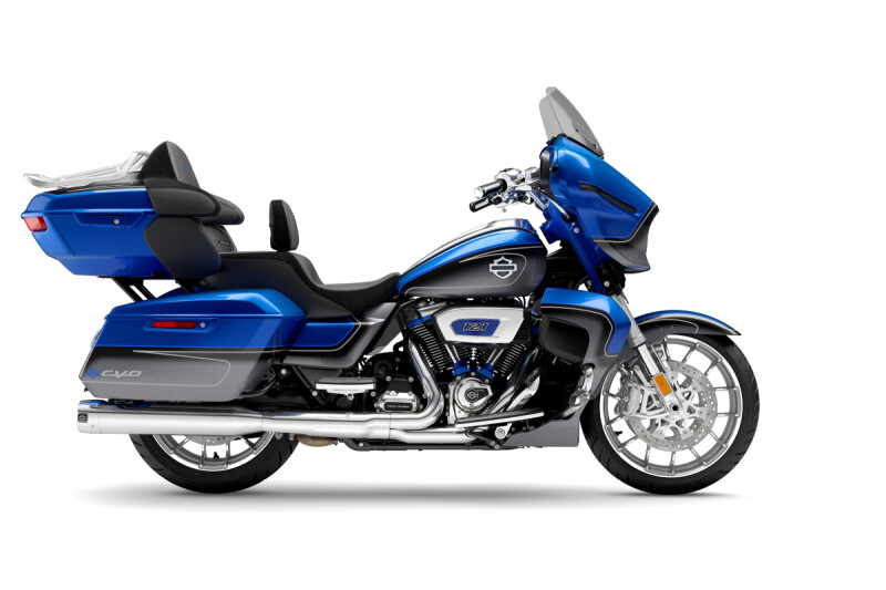 2026 Harley-Davidson® CVO™ Street Glide™ Limited - Electric Coast Two-Tone