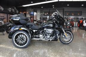 2026 Street Glide 3 Limited thumb 3