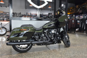 2026 Road Glide thumb 1