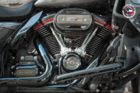2020 Harley-Davidson® CVO™ Limited FLHTKSE thumb 2