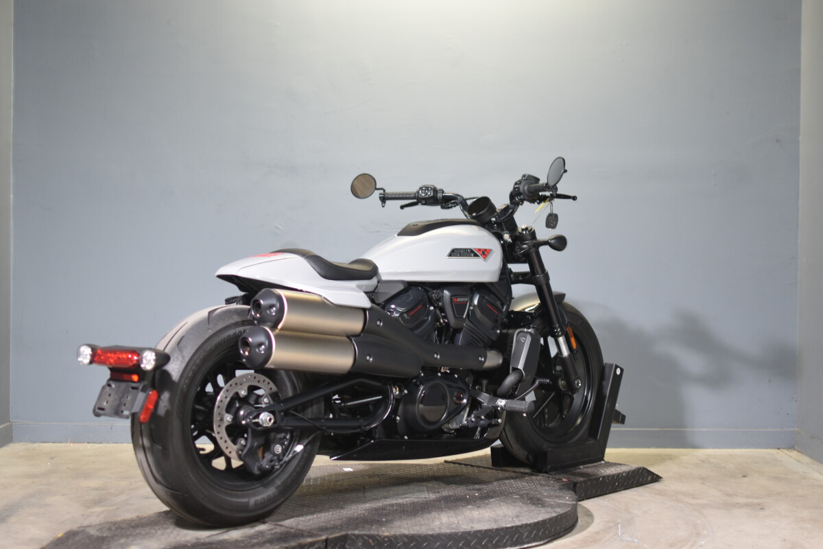 2025 Harley-Davidson® Sportster™ S RH1250S, photo 2