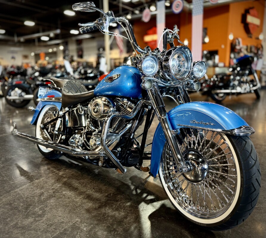 2006 Harley-Davidson® Heritage Softail® Classic Vivid Black