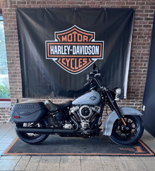 2026 Harley-Davidson® Heritage Classic Dark Billiard Gray Black Cast Wheels
