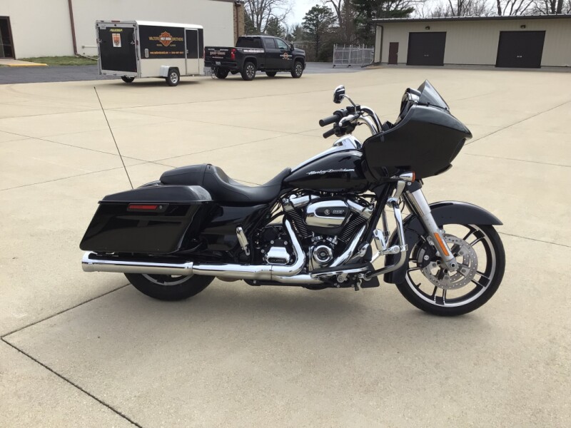 FLTRXS 2017 Road Glide® Special