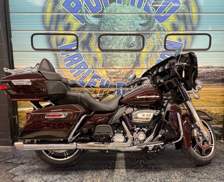 2022 Harley-Davidson® Ultra Limited Midnight Crimson/Vivid Black