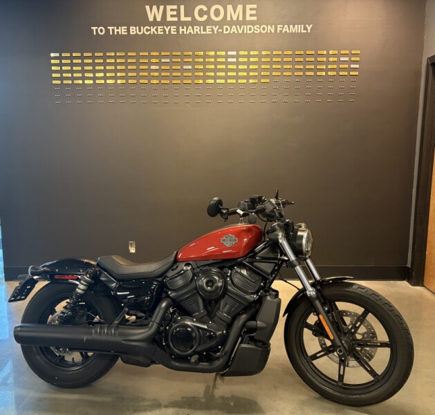 2025 Harley-Davidson® Nightster® Whiskey Fire