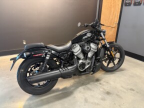 2023 Harley-Davidson® Nightster™ Vivid Black thumb 2