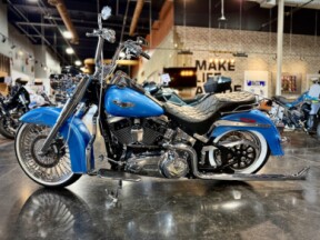 2011 Harley-Davidson® Softail® Deluxe Cool Blue Pearl thumb 2