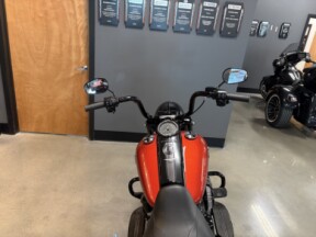 2025 Harley-Davidson® Road King® Special Whiskey Fire thumb 0