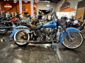 2011 Harley-Davidson® Softail® Deluxe Cool Blue Pearl thumb 3