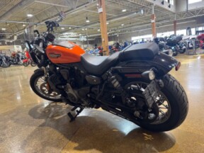 Harley-Davidson® Nightster™ Special 2024 RH975S BAJA ORANGE thumb 1