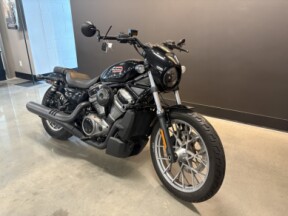 2023 Harley-Davidson® Nightster™ Special Vivid Black thumb 3