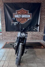2026 Harley-Davidson® Street Bob® Dark Billiard Gray Chrome Cast Wheels thumb 2