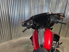 2026 Harley-Davidson® Street Glide Limited Brilliant Red Chrome Trim thumb 1