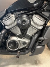 2023 Harley-Davidson® Nightster™ Vivid Black thumb 1
