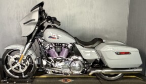 2026 Harley-Davidson® Street Glide®  FLHX  DRK BILIARD GRY thumb 2