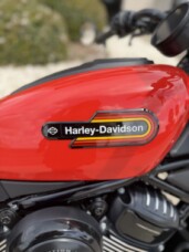 2026 Harley-Davidson® Nightster® Special Blood Orange Black Trim thumb 3