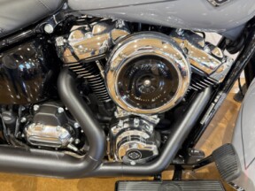 2026 Harley-Davidson® Heritage Classic FLHC 0034605854 Dark Billiard Gray thumb 2