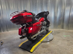 2026 Harley-Davidson® Street Glide Limited Brilliant Red Chrome Trim thumb 2