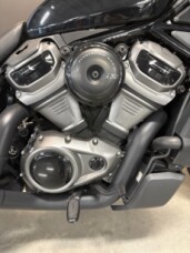 2023 Harley-Davidson® Nightster™ Special Vivid Black thumb 1