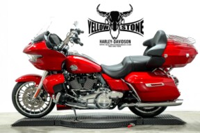 2026 Harley-Davidson® Road Glide Limited Brilliant Red Chrome Trim thumb 0