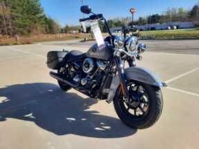 2026 Harley-Davidson® Heritage Classic Dark Billiard Gray Black Cast Wheels thumb 1