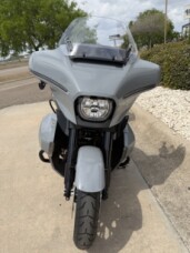 2026 Harley-Davidson® Street Glide Limited DRK BILIARD GRY thumb 2