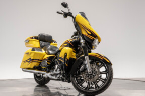 2015 HARLEY-DAVIDSON FLHXSE CVO STREET GLIDE in Scorching Yellow/Starfire Black thumb 0