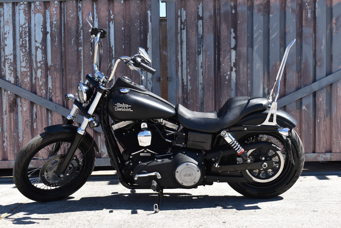 2015 Harley-Davidson® Street Bob® FXDB