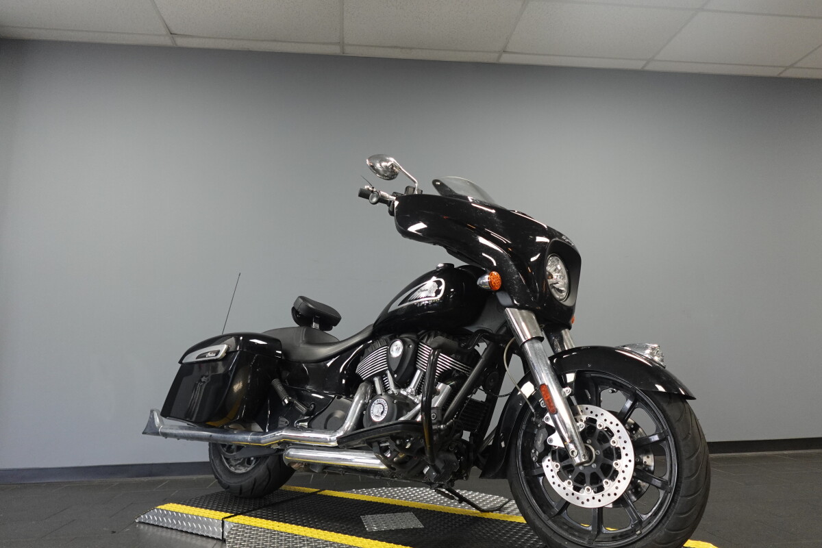 2023 Indian Motorcycle Chieftain®, photo 2