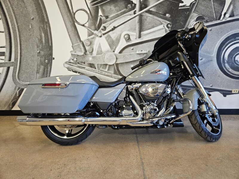 2026 Street Glide® FLHX