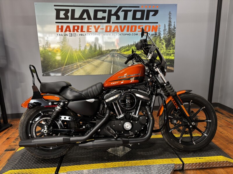 2020 Harley-Davidson® Iron 883™ SRCHORG/SLVFLUX W/PINSTRIPE