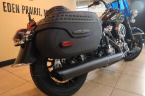 2026 Harley-Davidson HD FLHC Cruiser Heritage thumb 0