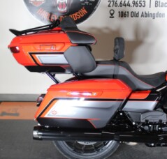 2026 Harley-Davidson® CVO Street Glide Limited FLHXLSE thumb 3