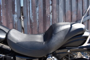 2015 Harley-Davidson® Street Bob® FXDB thumb 1