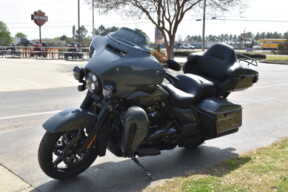2022 Harley-Davidson® Ultra Limited thumb 1