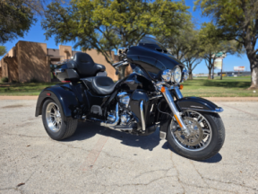 2020 Harley-Davidson® Tri Glide® Ultra thumb 2