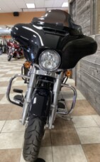 2019 Harley-Davidson® Electra Glide® Standard Vivid Black thumb 3