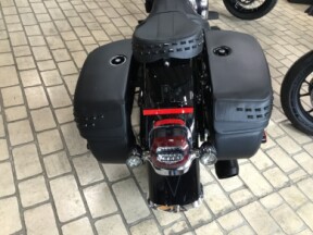 2025 Harley-Davidson® Heritage Classic Vivid Black w/Laced Wheels thumb 0