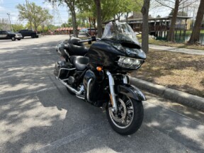 2018 Harley-Davidson® Road Glide® Ultra thumb 3
