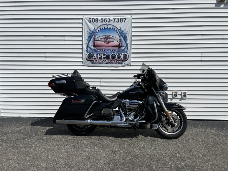 2019 Harley-Davidson® Ultra Limited Vivid Black