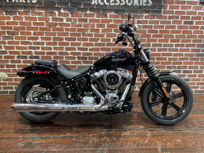 FXBB 2025 Street Bob™