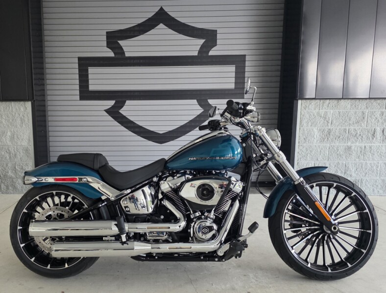 2026 Harley-Davidson® Breakout™